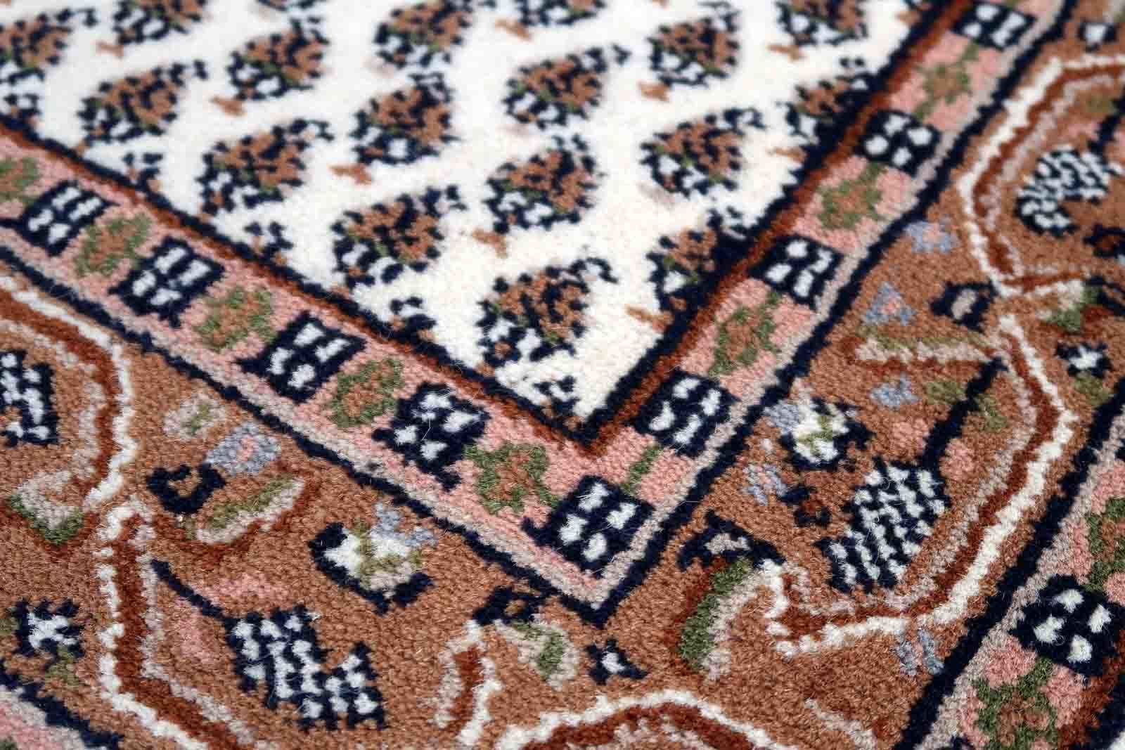 590.0 Handmade Vintage Indian Seraband Rug 2.4' X 4.5' (73cm X 140cm) 1970s photo