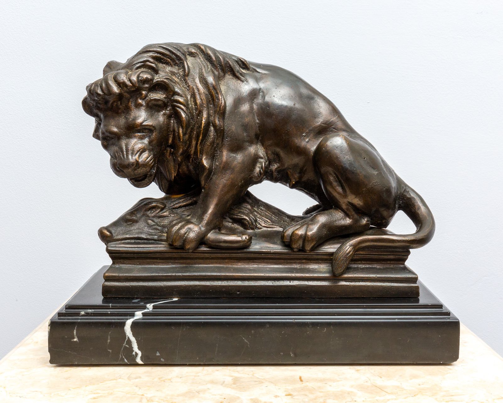 Barye School Antique Romantic Lion & Boar Statue On Marble Base Cast Iron Bronze photo vintage