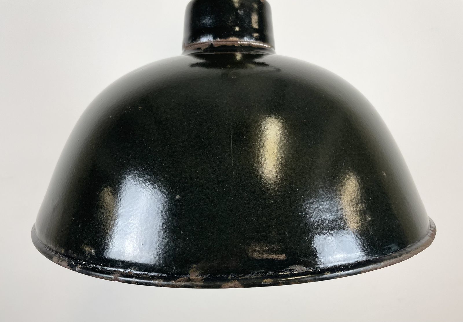 East German Enamel Factory Light By Lbd Veb Leuchtenbau Dresden, 1950s, 4x photo buy