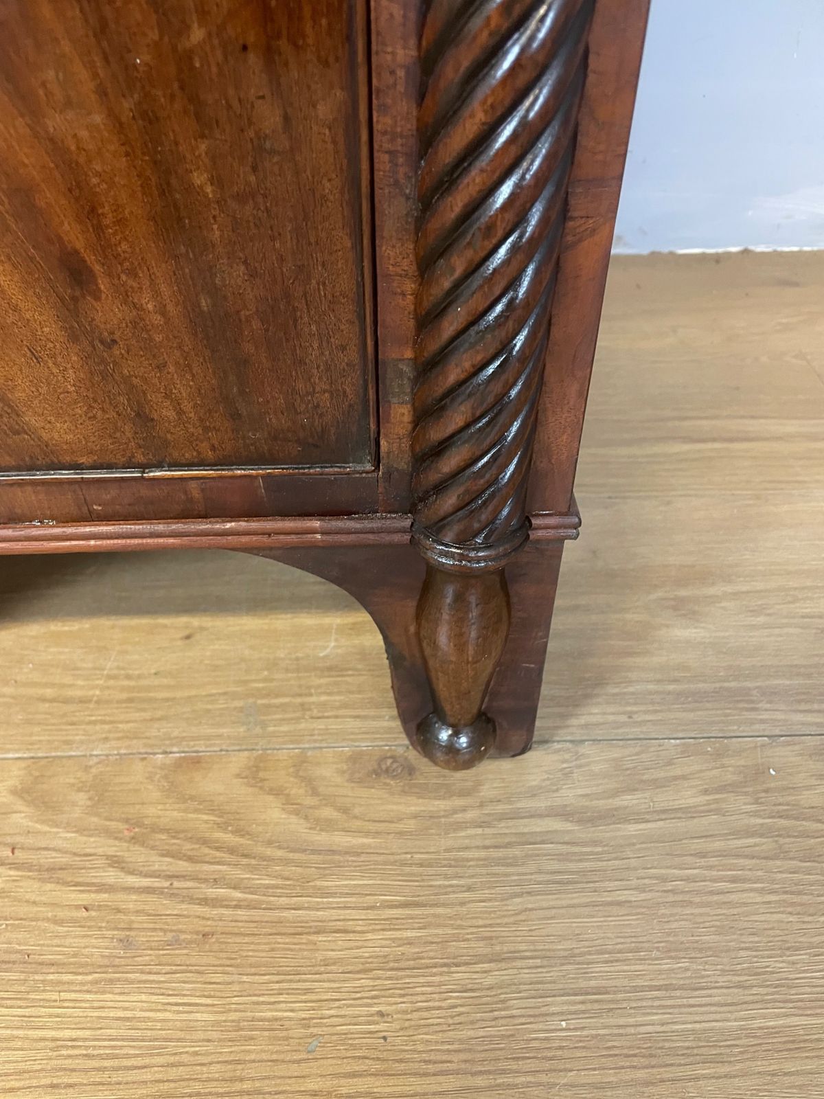 975.0 Regency Flame Mahogany Sideboard photo