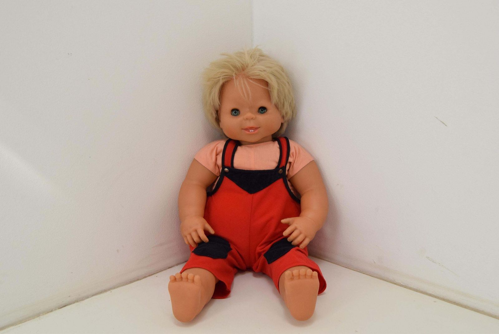 Mid Century Doll,Czechoslovakia,1970's. photo furniture