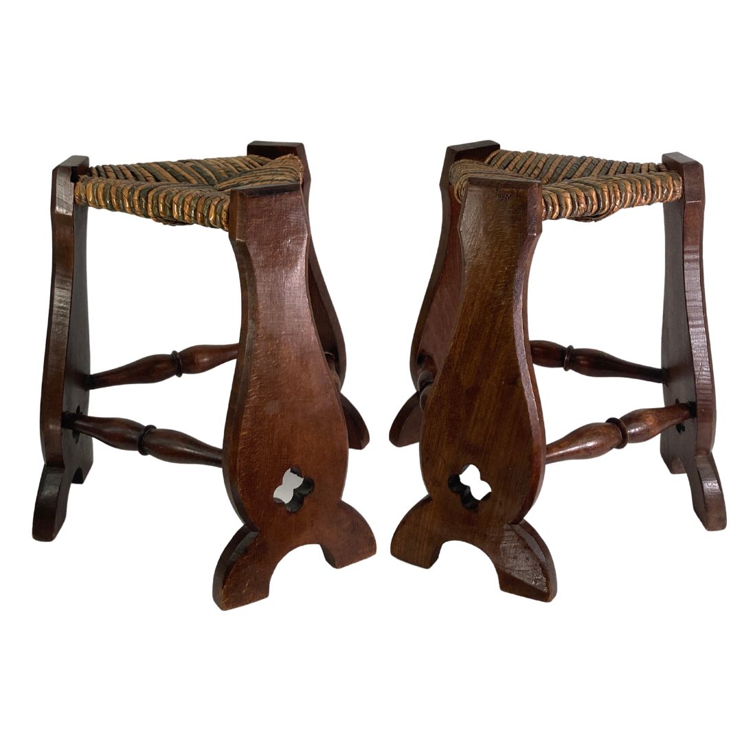 photo vinterior Pair Of Brutalist Neo Gothic Rush Oak Tripod Stools, France Ca 1960s