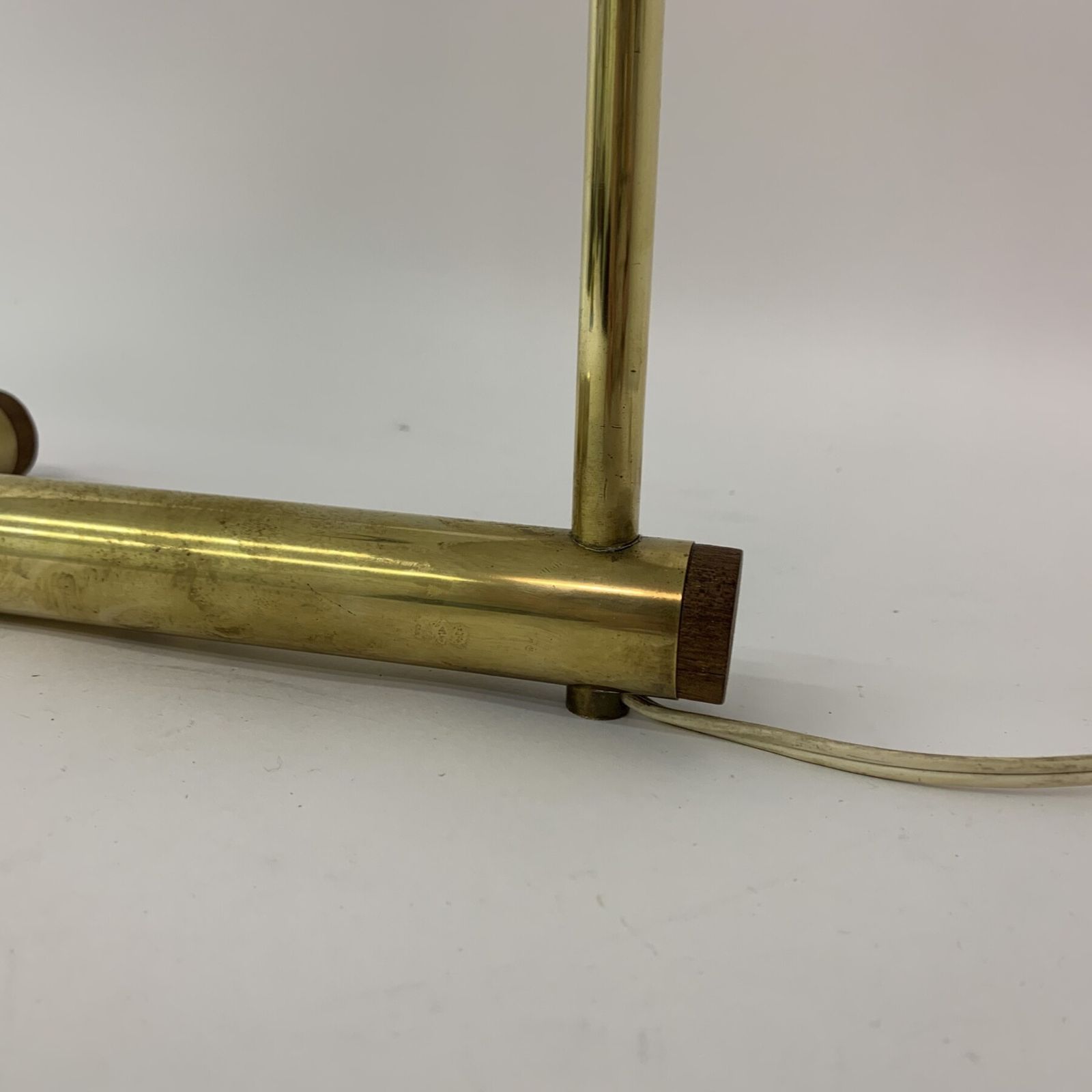 photo furniture Zeldzame Messing Tafellamp Uit De Jaren 1950