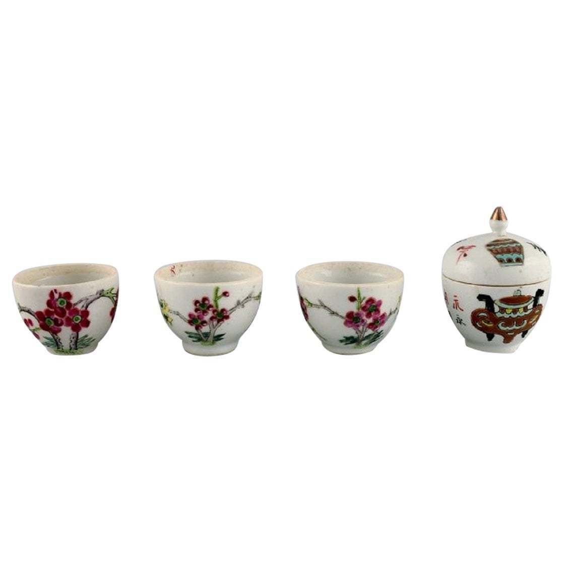 Antique Chinese Lidded Jar And Three Cups In Hand Painted Porcelain
