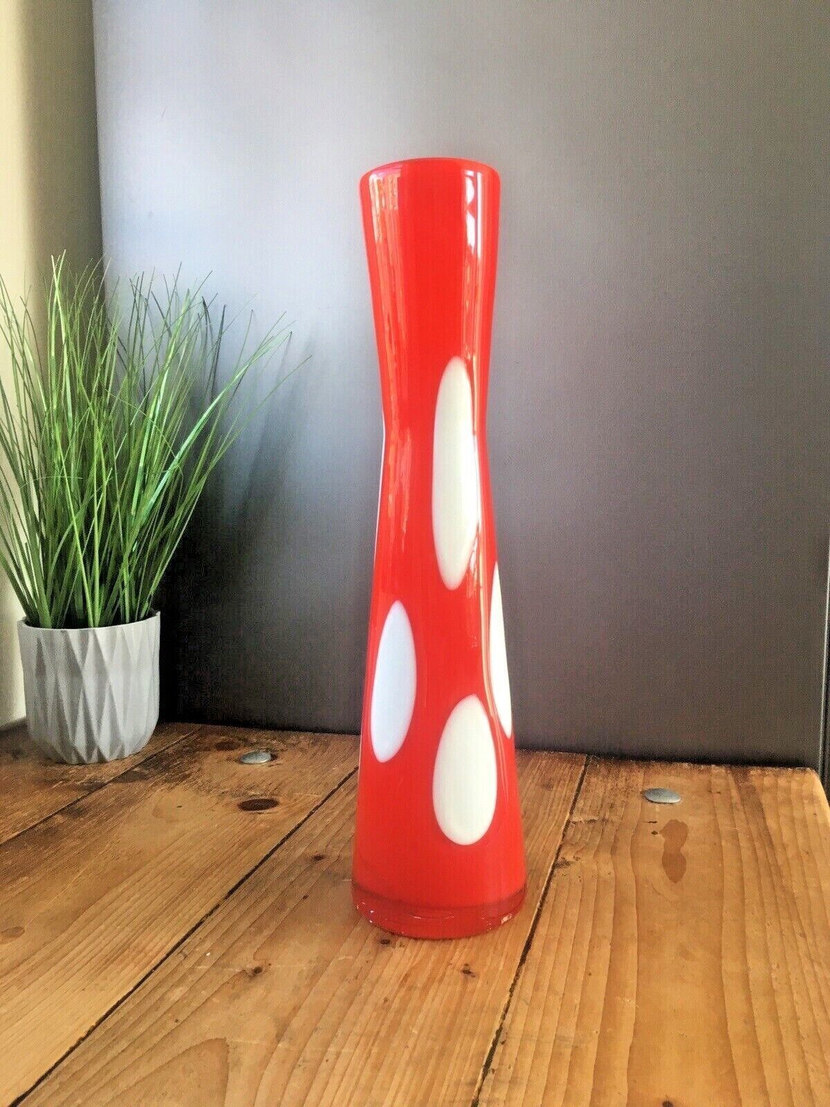 Vintage Retro Pop Art Red White Dot Bubble Spots Funky 70's Space Age Style Vase photo 60.0
