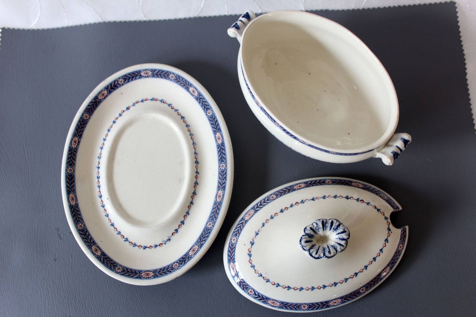 Antiek Wedgwood Etruria Boston Keramische Groentekom, Terrine, Serveerschaal, Landelijke Stijl, Engeland, Met Onderbord photo vinterior