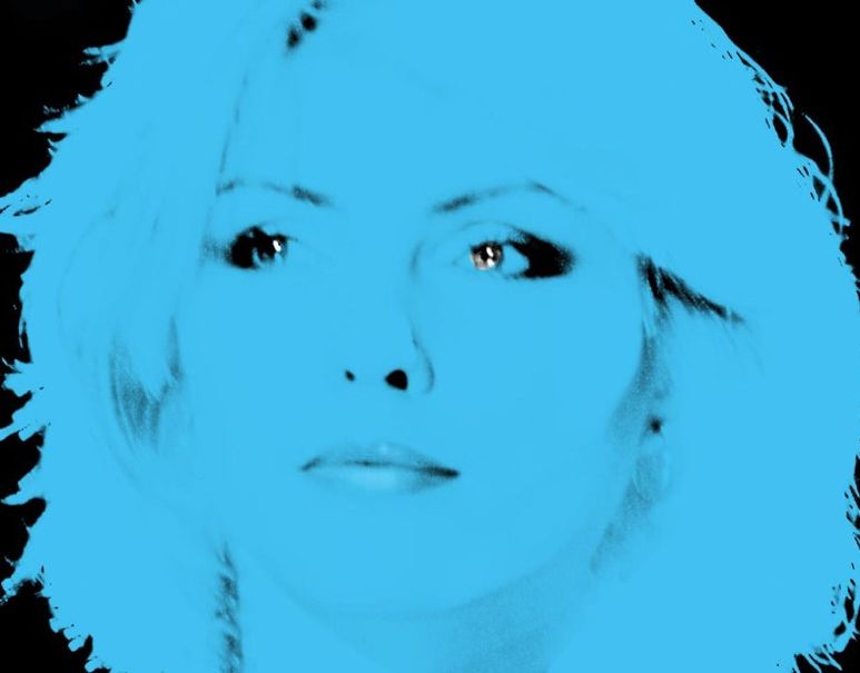 "Blondie Blue" By Batik