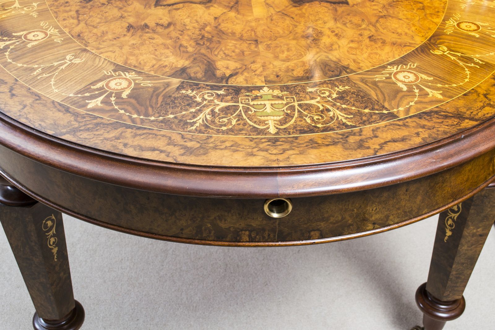 photo vintage Stunning Burr Walnut Marquetry Dining Table 10 Chairs
