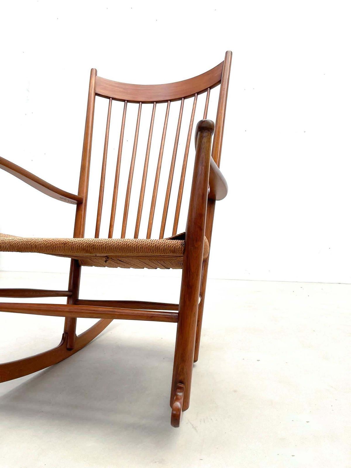 photo furniture Mid Century Modern Scandinavian Rocking Chair Model J16 By Hans Wegner, 1960s