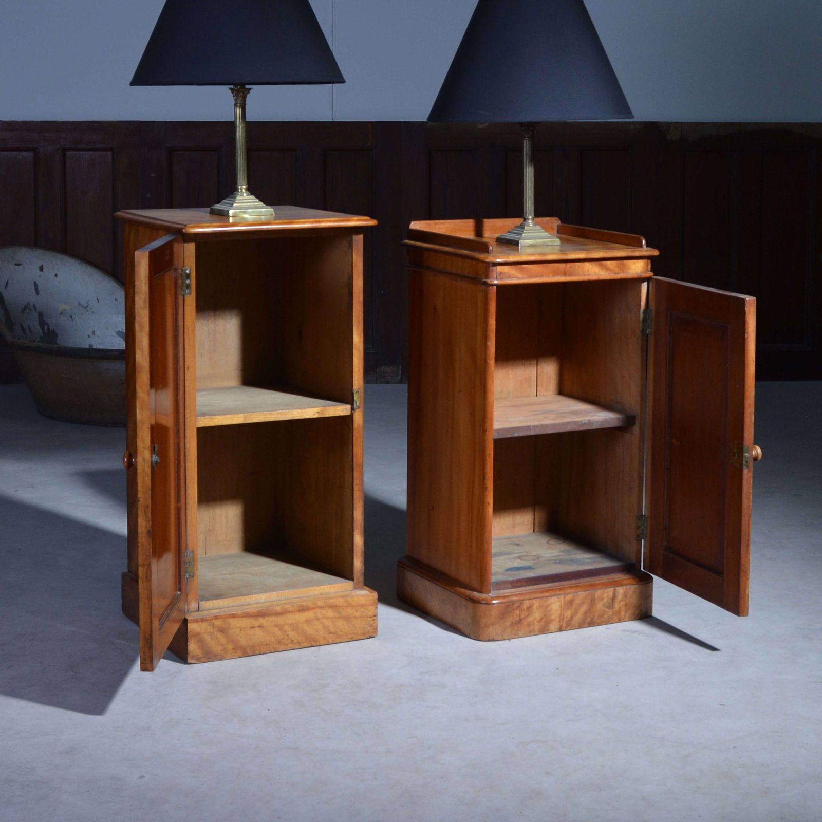 Near Pair Of Satin Birch Bedside Cabinets photo vinterior