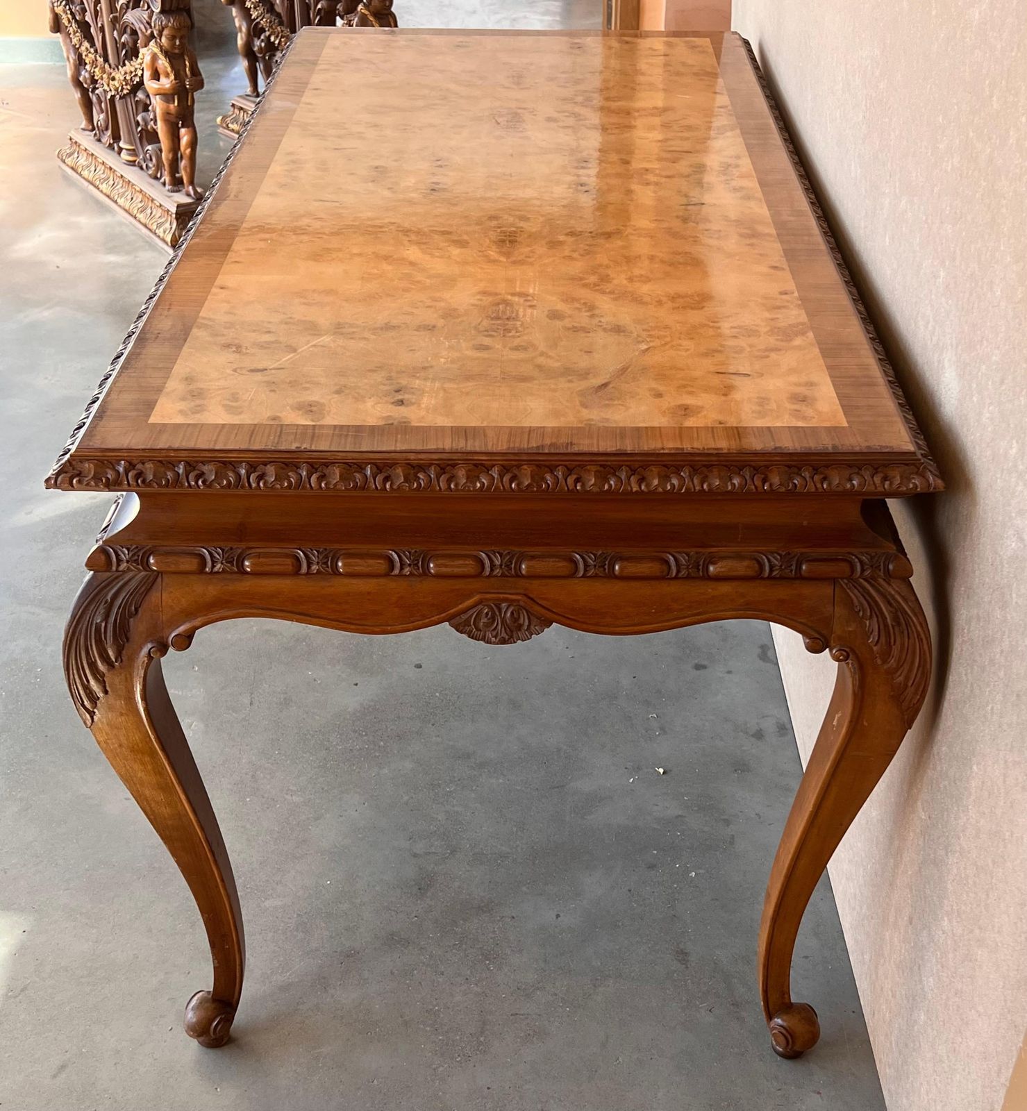 20th Root Oak Dining Room Table With Carved Edges photo buy