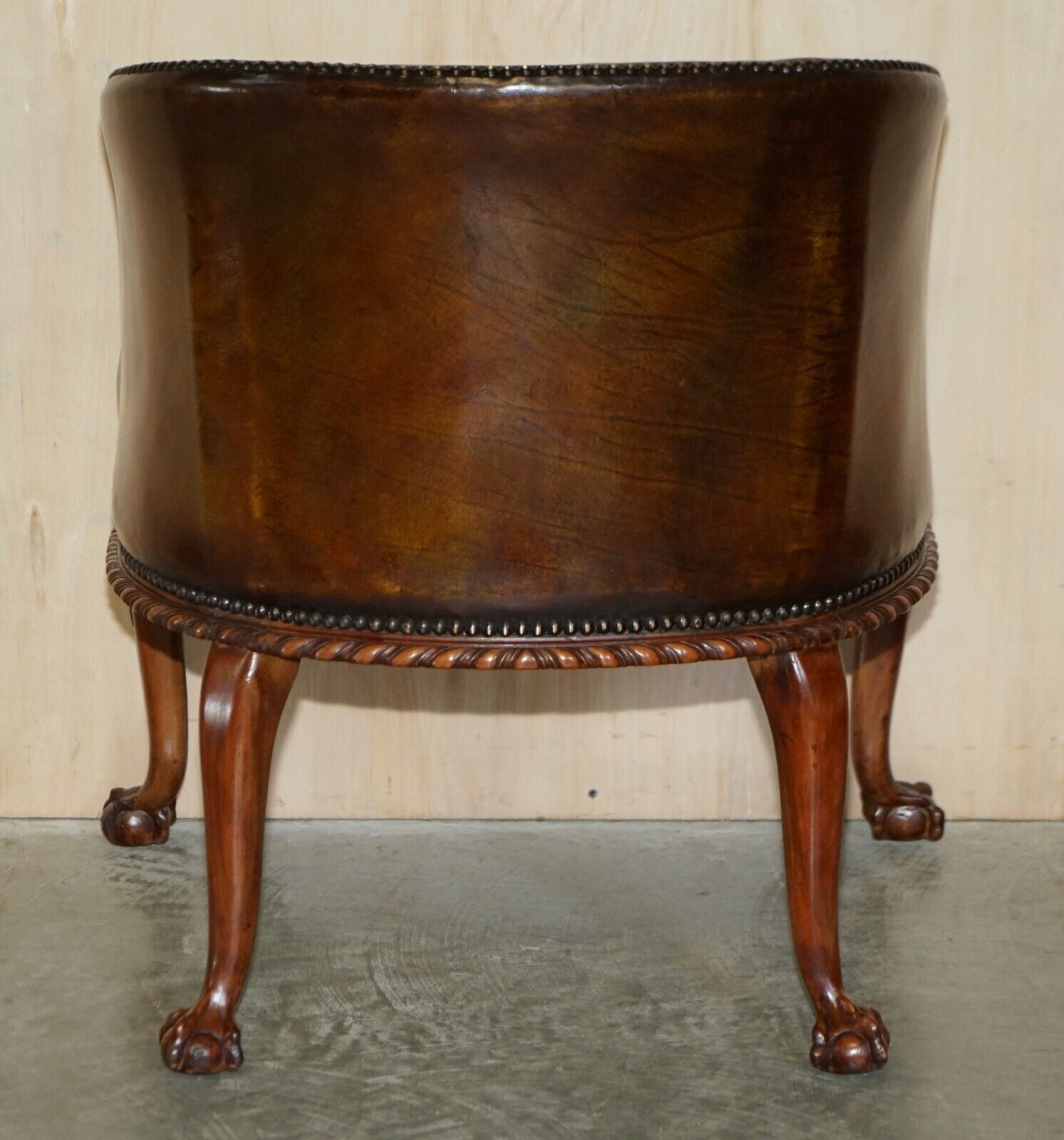 photo furniture Important Pair Of Antique Thomas Chippendale Carved Claw & Ball Tub Armchairs
