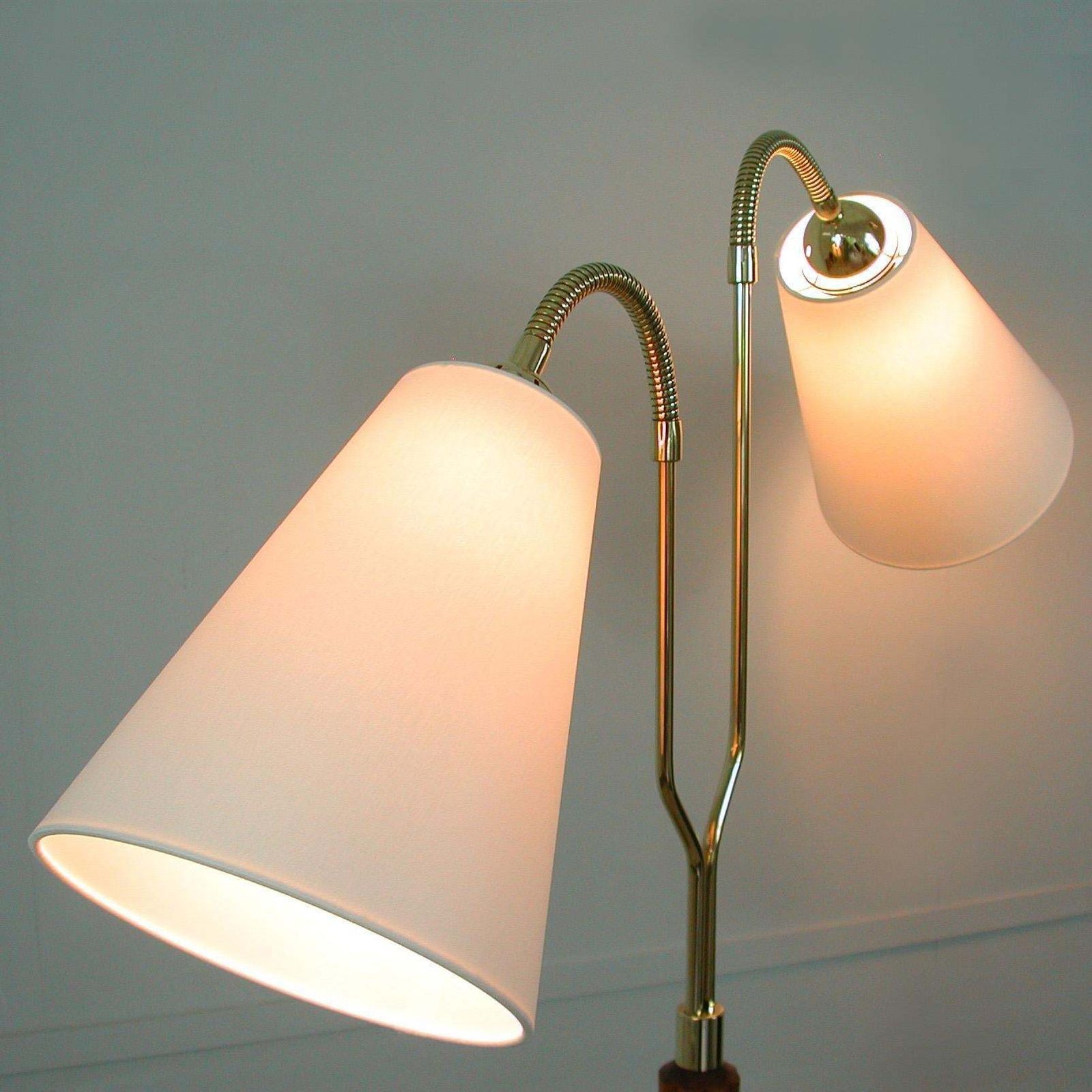 photo vinterior Swedish 1940s Teak & Brass Organic Modernist Floor Lamp