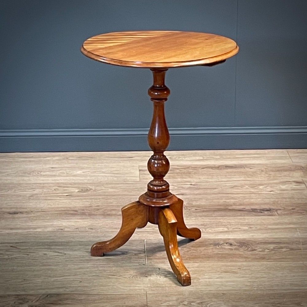 Attractive Antique Victorian Small Satin Birch Pedestal Circular Occasional Table