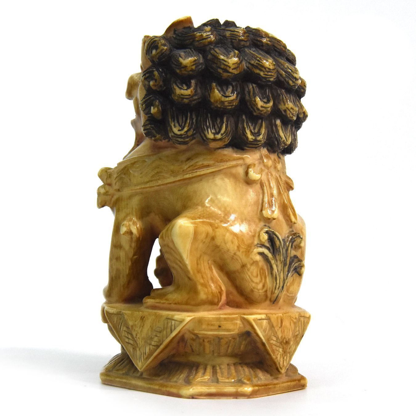 Fô Dog In Carved Ivory, 19th Century photo 642.0