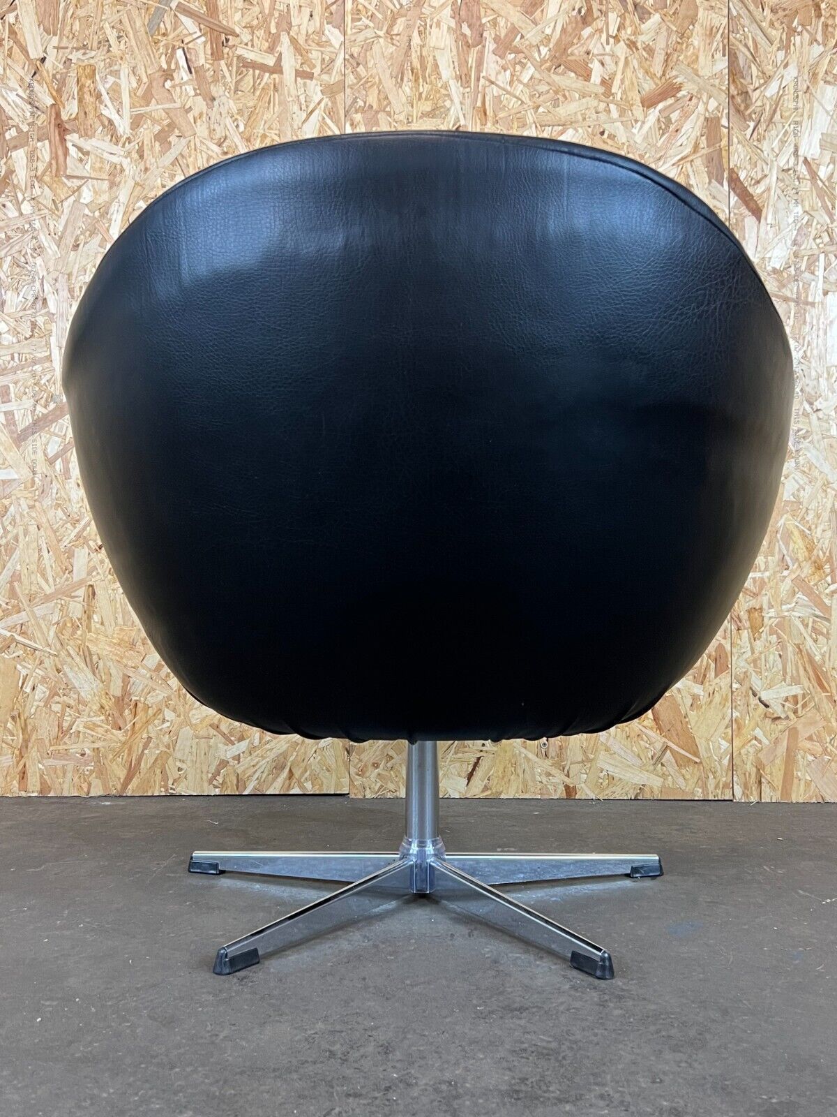 photo furniture 60er 70er Jahre Sessel Balloon Chair Cocktailsessel Mid Century Design 60s 70s