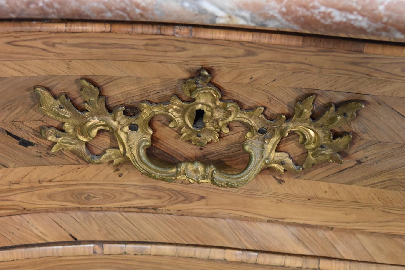 Chest Of Drawers In Violet Wood & Gilt Bronze Stamped Mondon Xviiith photo Furniture