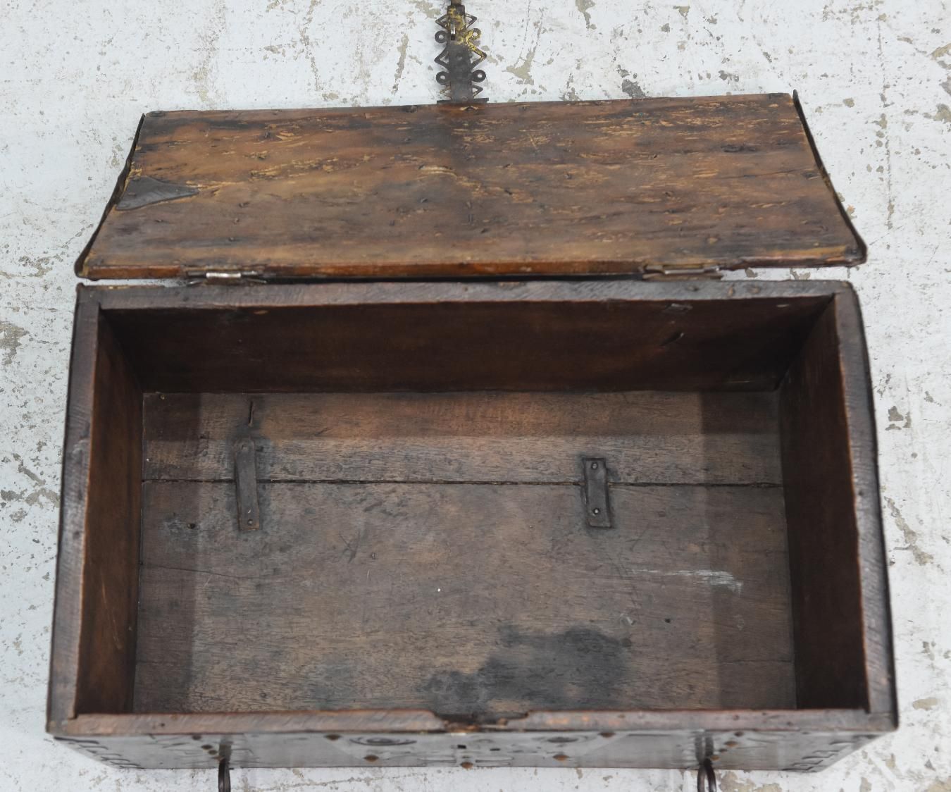 18th Century Carriage Chest, 18th Century And Earlier photo Home Decor