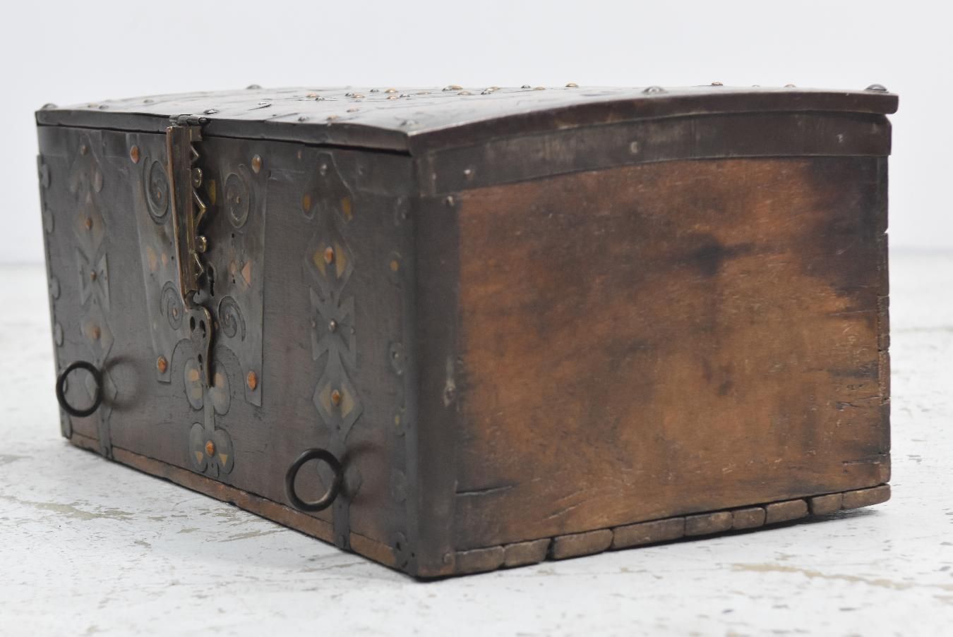 18th Century Carriage Chest, 18th Century And Earlier photo 1980.0