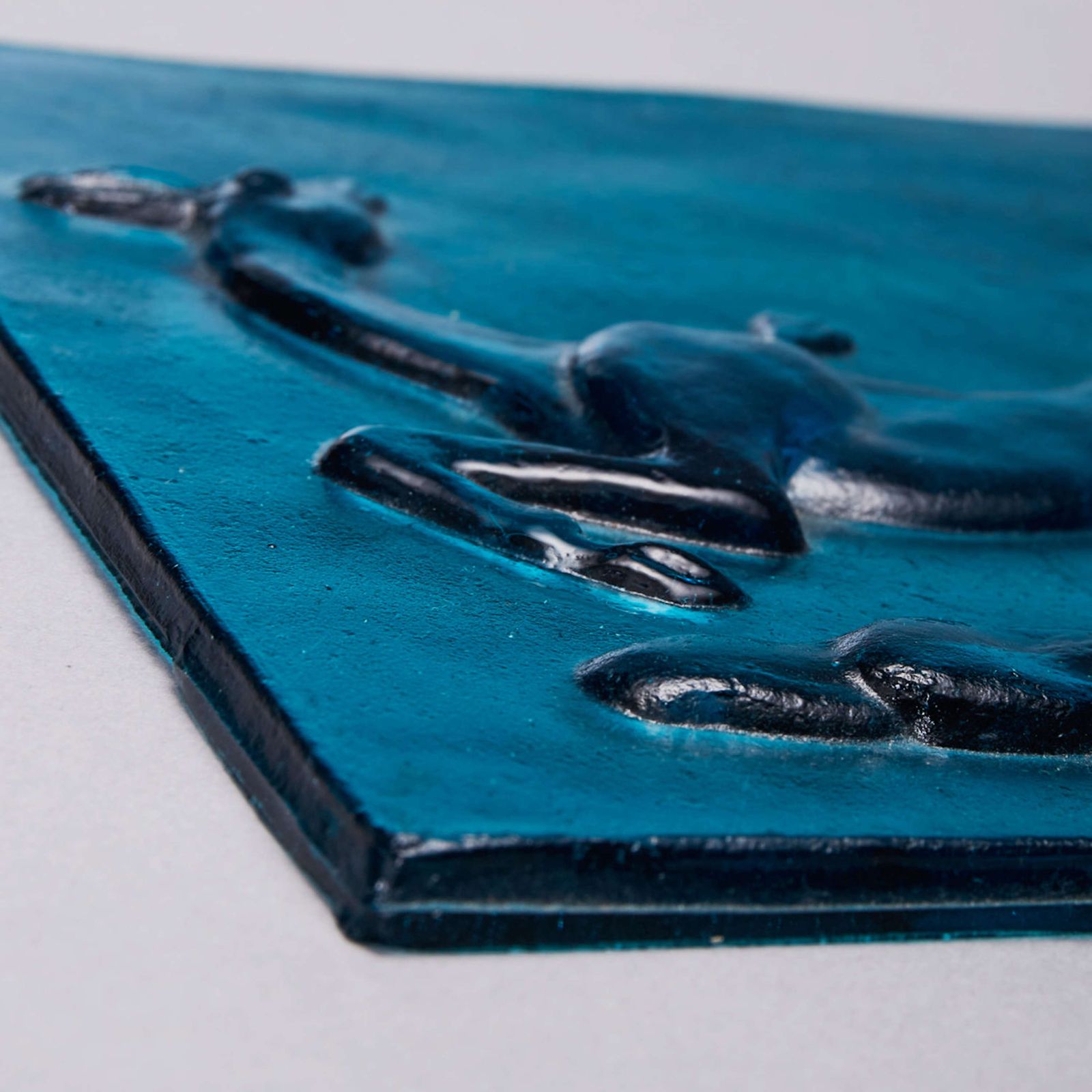 Molded Glass Gile Depicting A Wounded Gazelle By Napoleone Martinuzzi photo vinterior