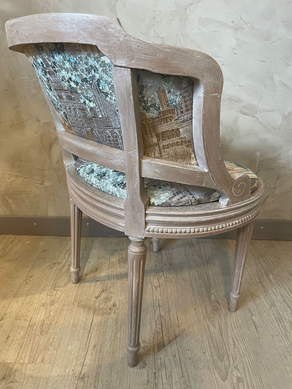 photo vinterior Armchair Louis XVI, 1800s, Antique