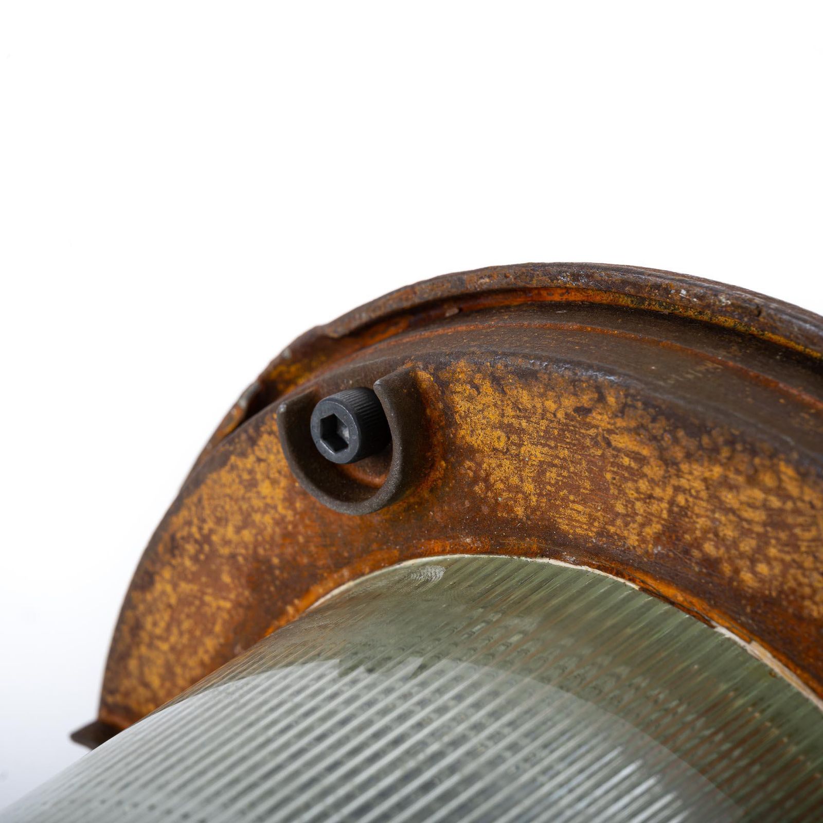 Rusted Explosionproof Industrial Pendant Lights By Holophane photo vinterior