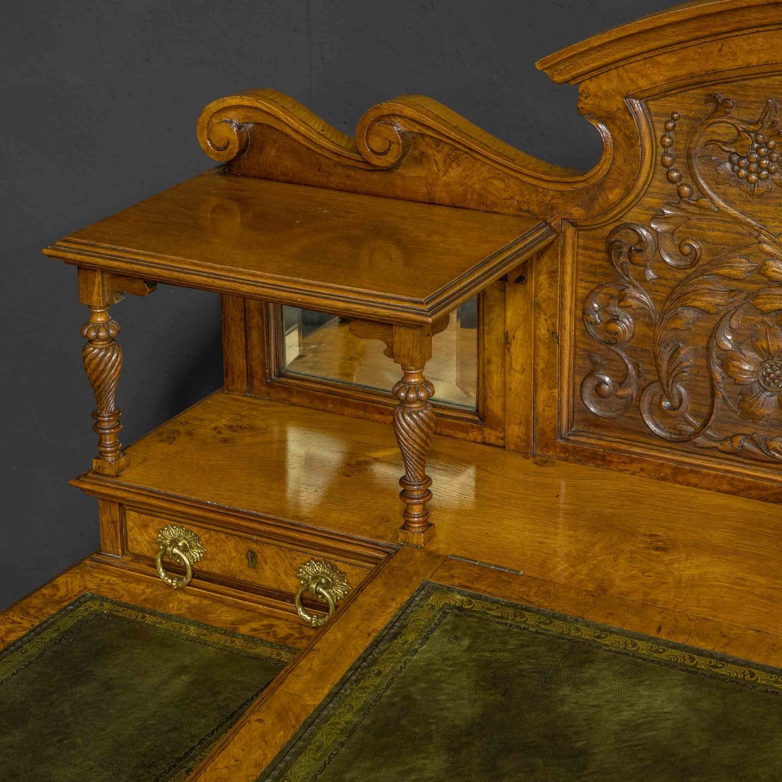 photo vinterior Late Victorian Pollard Oak Desk By Thomas Turner