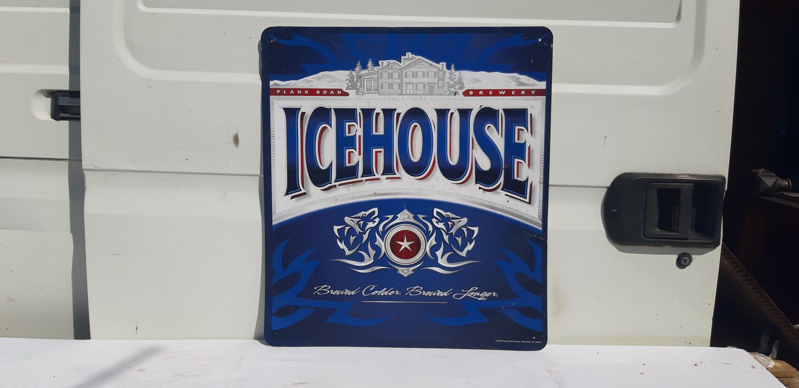 American Tole Advertising Plate Icehouse Milwaukee