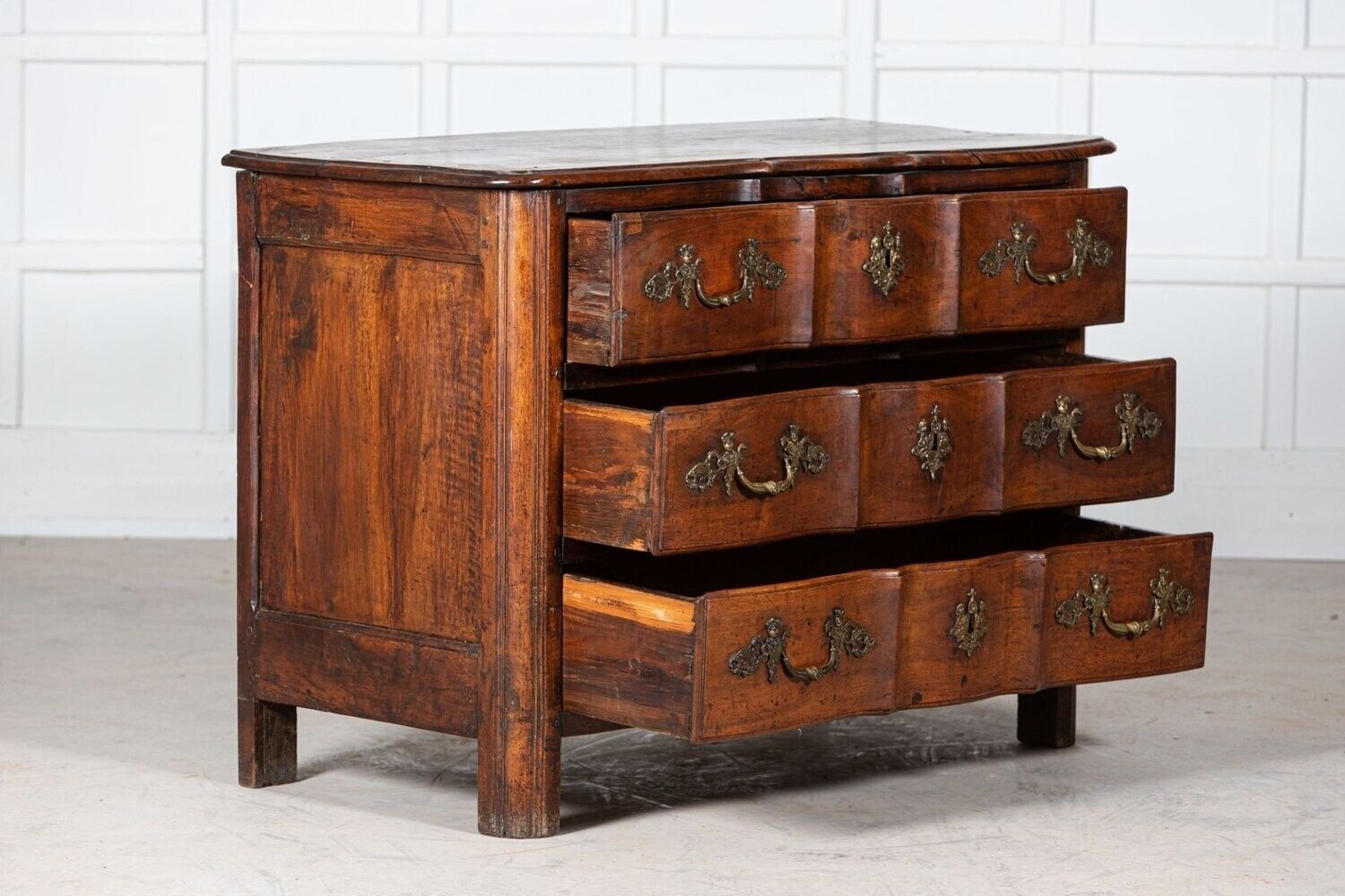 18thc French Walnut Bombe Chest Commode photo 4572.0