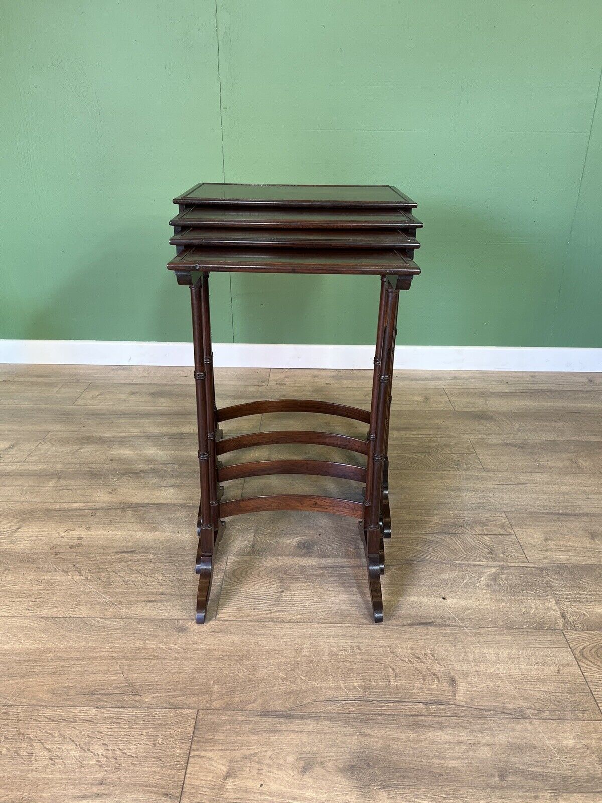 A Good Fine Edwardian Rosewood Quarteto Nest Of Tables