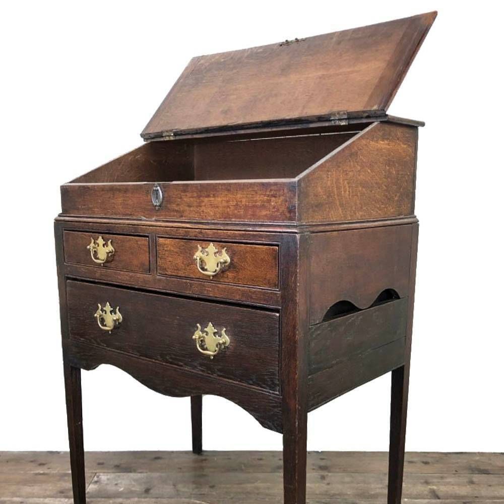 Antique Oak Clerk’s Desk, 18th Century And Earlier photo vinterior