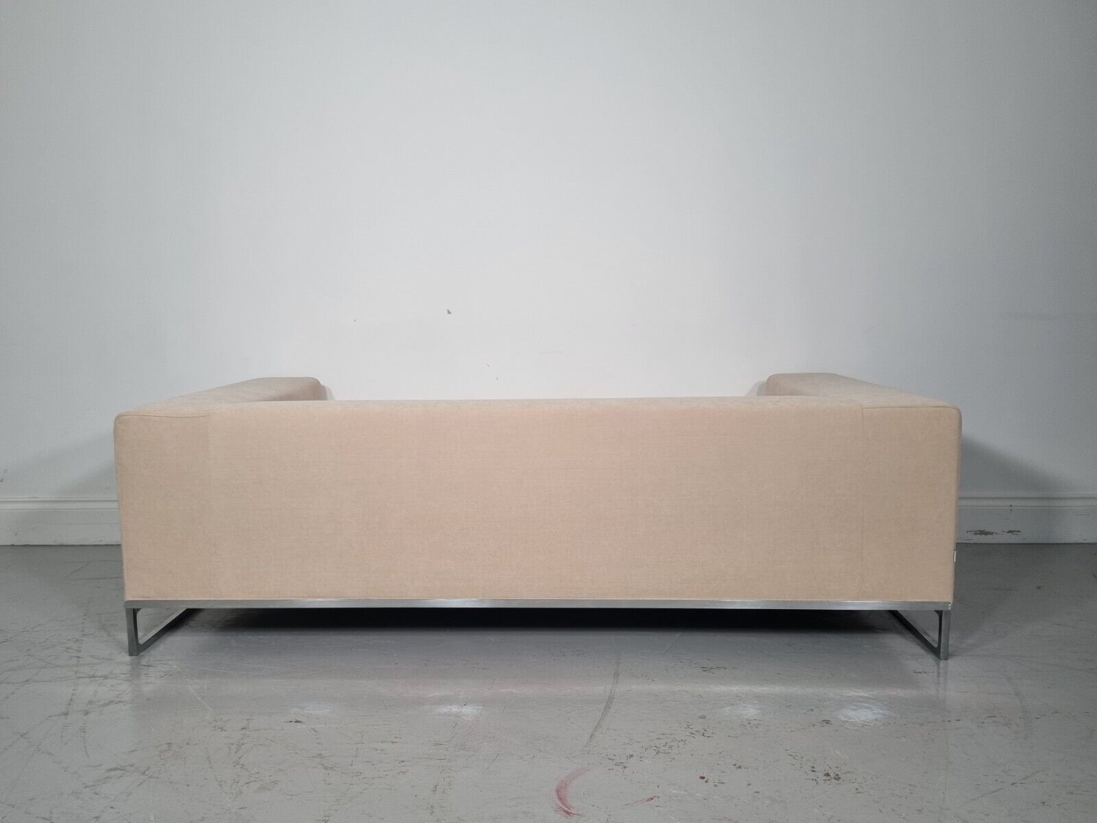 Bb Italia Dadone Sofa In Cream Chenille Fabric In Immaculate Condition photo buy