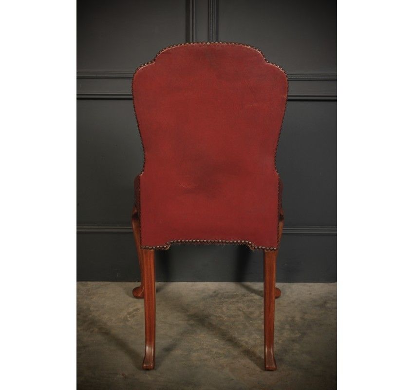 photo furniture Pair Of Queen Anne Style Walnut & Leather Chairs