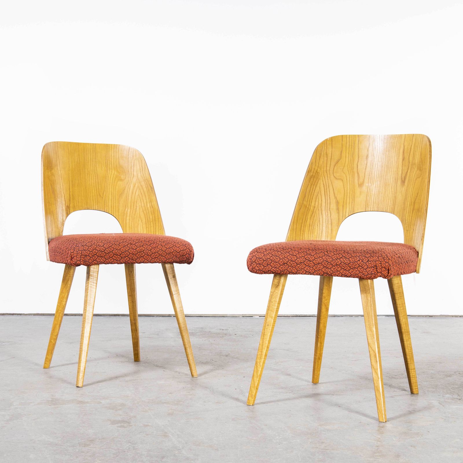 1950’s Pair Of Upholstered Side Chairs – Oswald Haerdtl Model 515 photo vintage