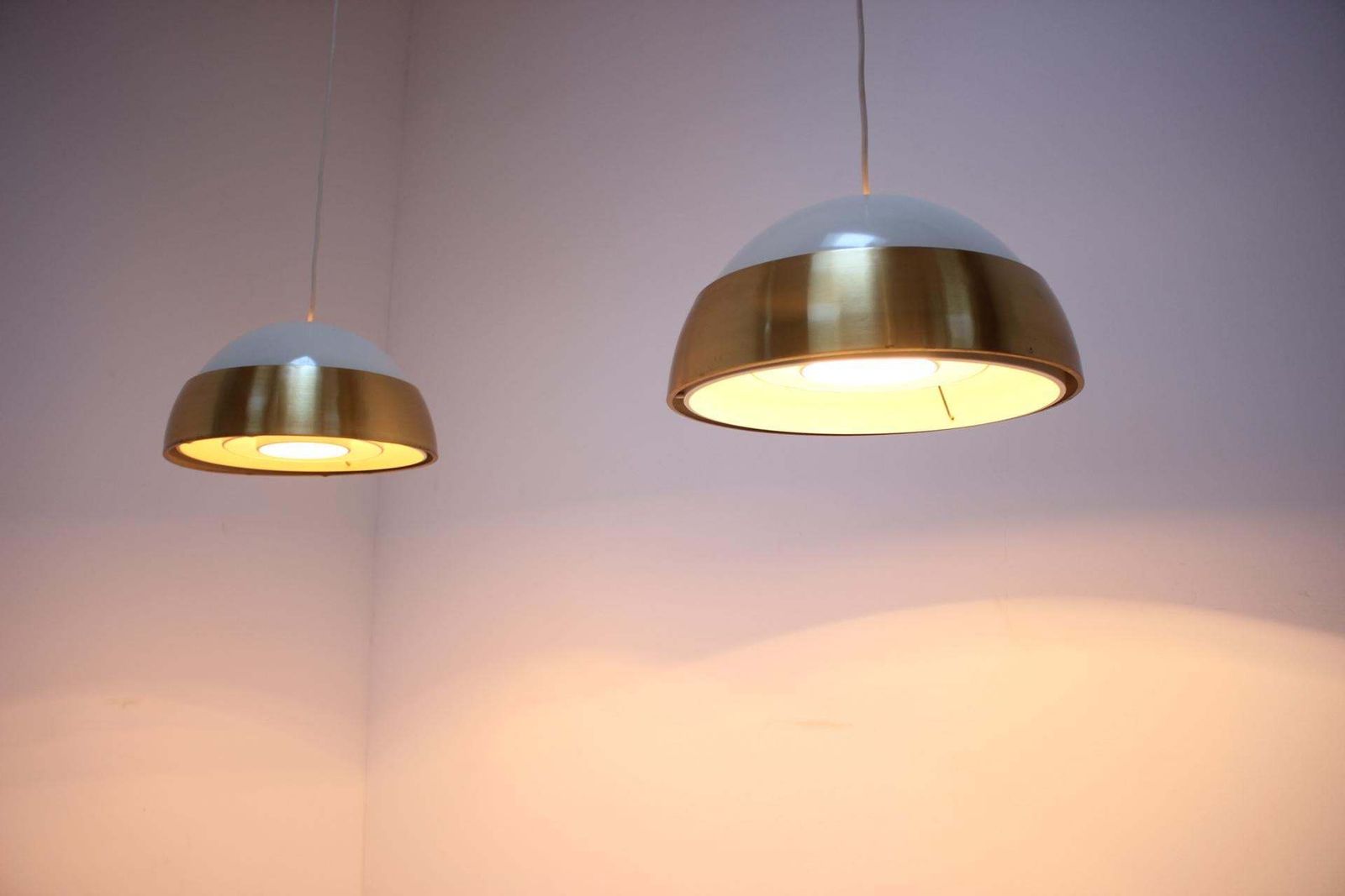 photo buy Set Van Twee Space Age Hanglampen Van Napako, Jaren 1970