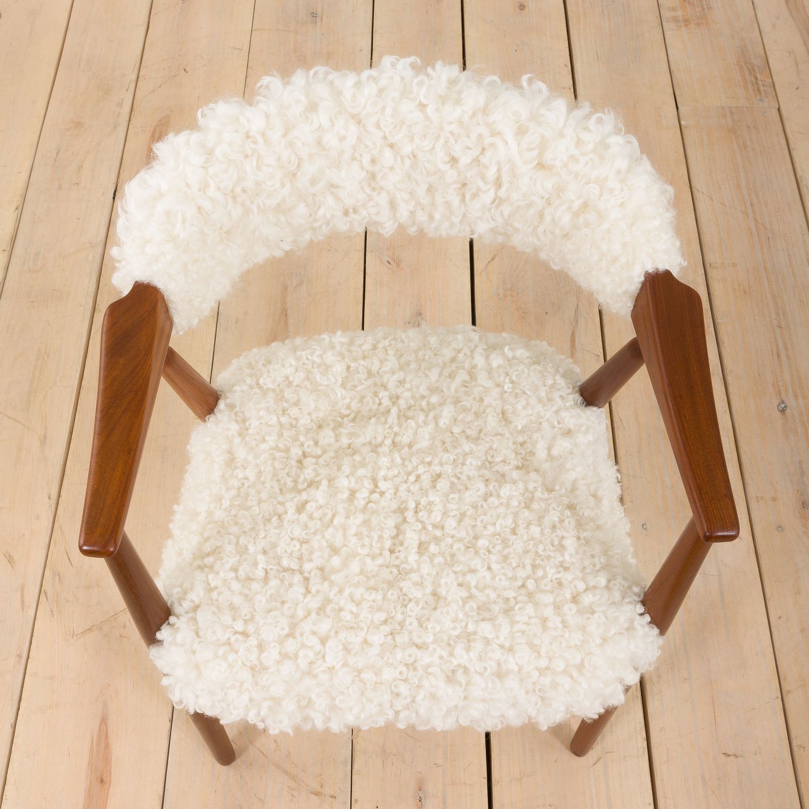 Th. Herlev, Farstrup Solid Teak Chair In Natural Sheepskin Upholstery, Denmark 1960s. photo vinterior