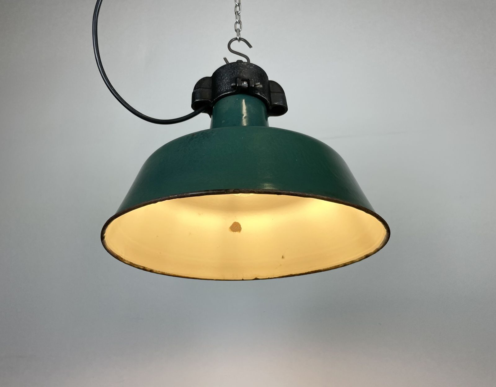 Industrial Green Enamel Factory Lamp With Cast Iron Top, 1960s, 6x photo Lighting