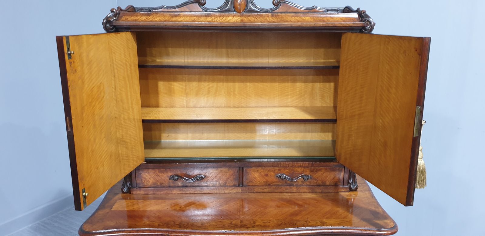 photo for sale Outstanding French Bonheur Du Jour Desk