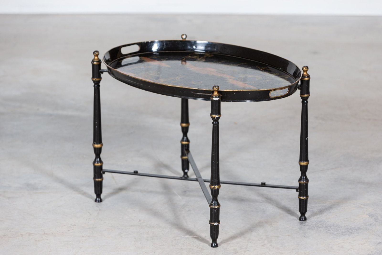 Mid Century Italian Chinoiserie Iron Tole Ware Tray Table photo vinterior