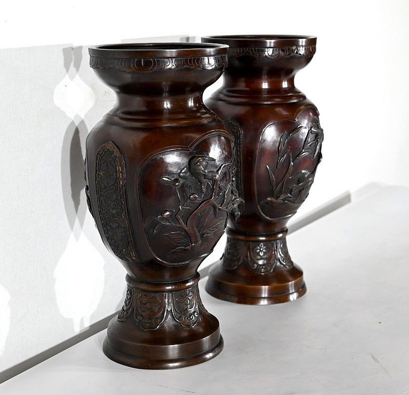 Pair Of Bronze Vases, Asian Style   Xxth photo furniture