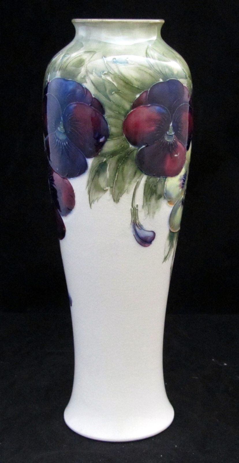 William Moorcroft Vase, 1910s, Antique photo furniture