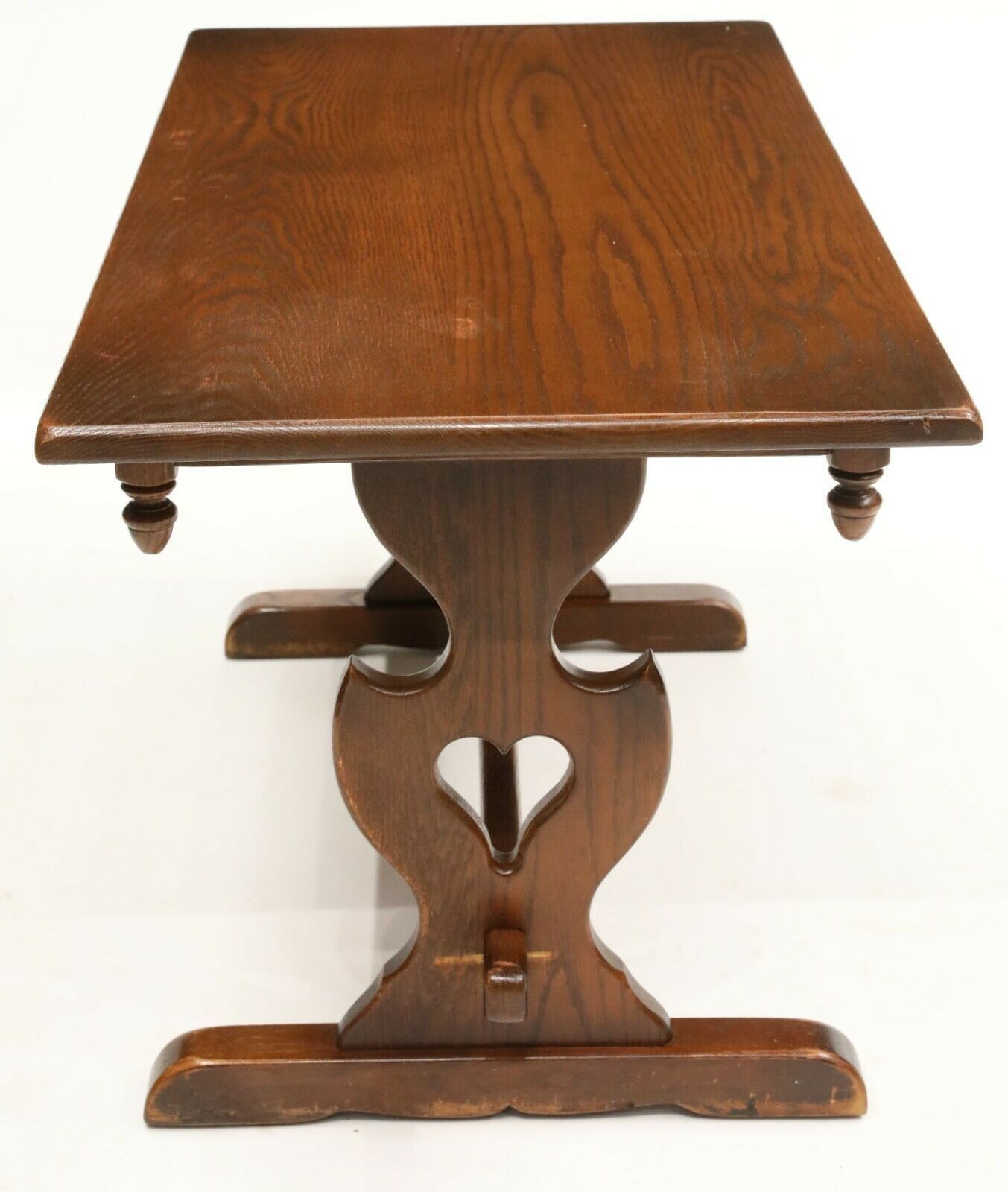 Old Charm Occasional Table Decorative Legs Acorns Tudor Brown photo 217.0