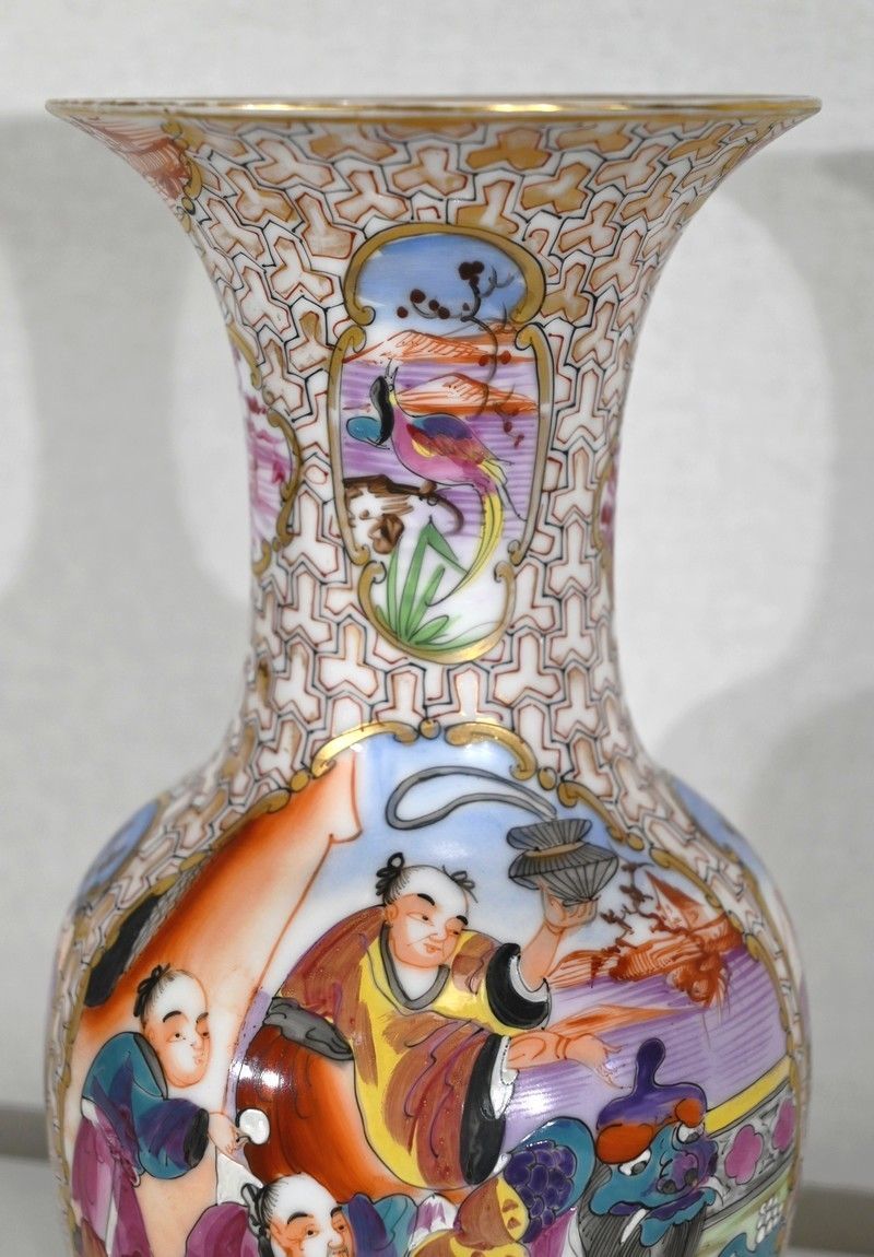 Pair Of Chinese Porcelain Vases   Early 20th Century photo 1802.5