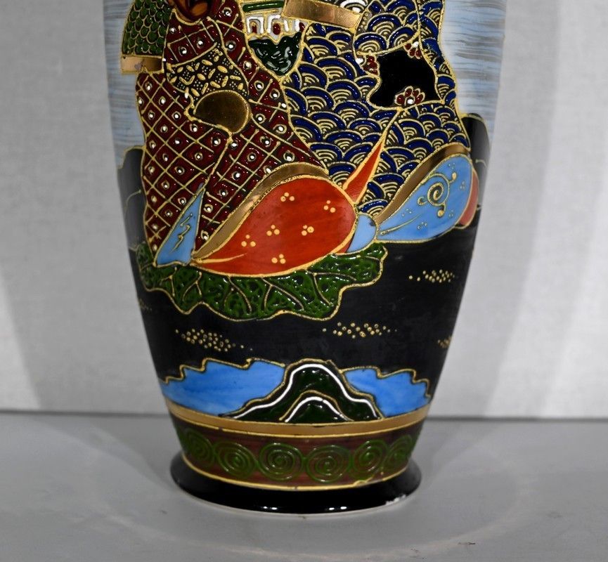 Pair Of Japanese Porcelain Satsuma Vases   Early 20th Century photo vinterior