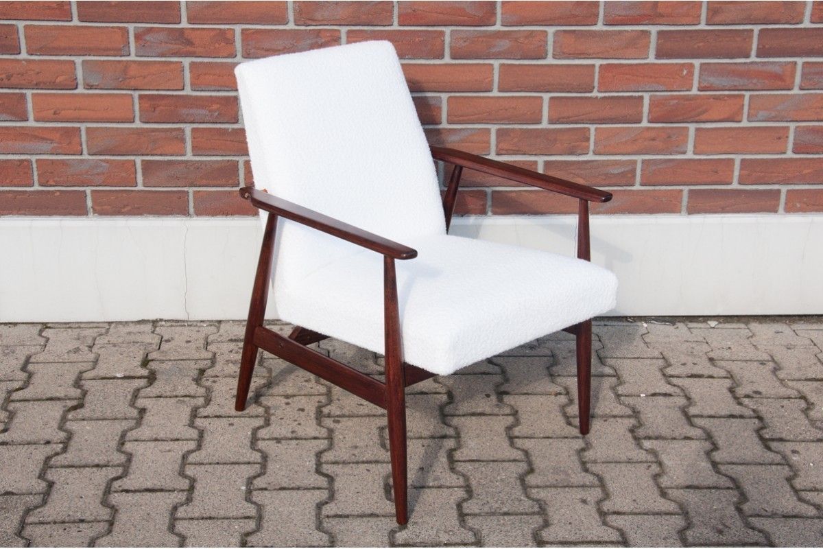 Midcentury White Boucle Armchair, Poland, 1960s.