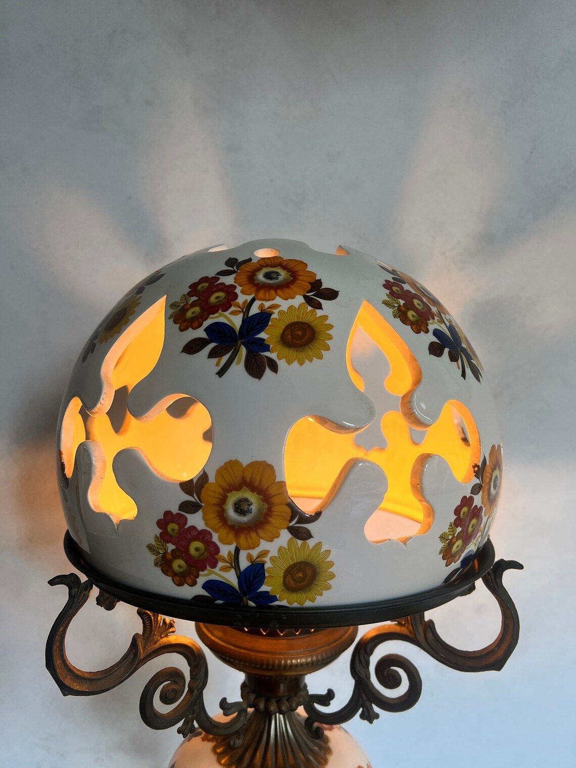 Vintage French Porcelain Lamp Oil Style Lamp Victorian Style Home Decor Bedside Boudoir Lamp Home Lighting Interior Design photo Lighting
