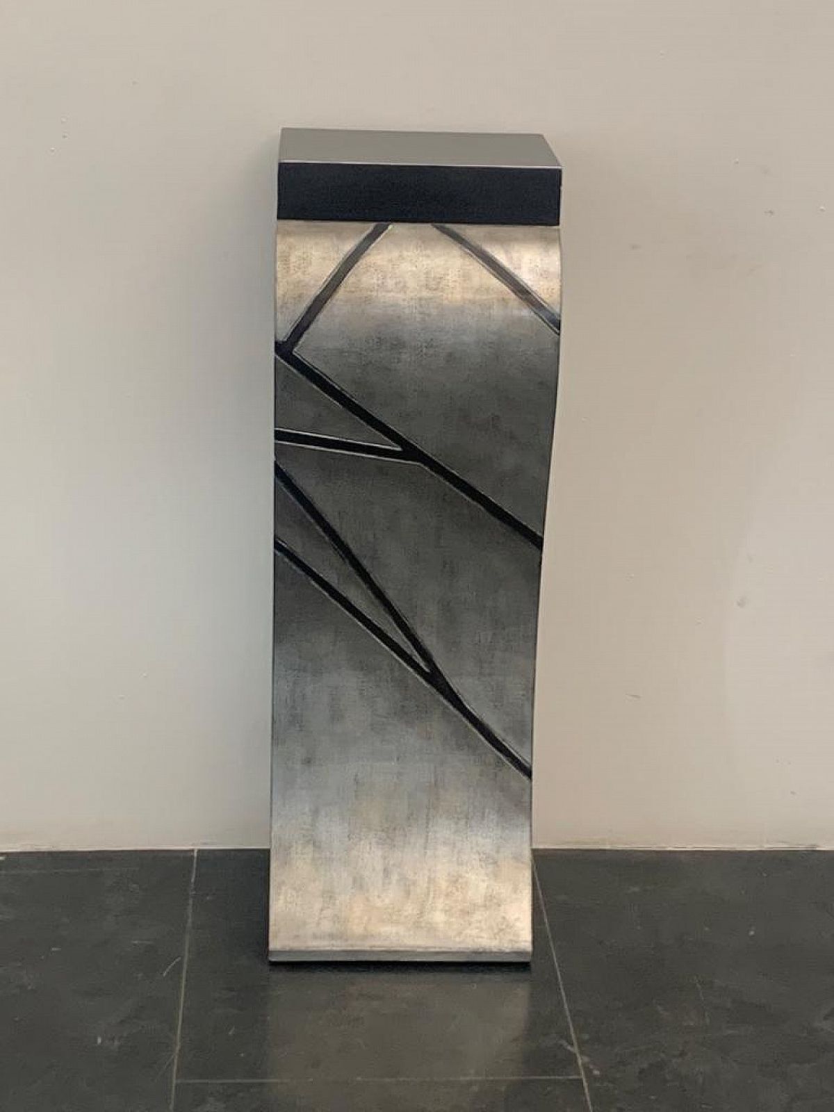 Patinated Silver Leaf Pedestal With Black Lacquered Engraved Lines, 1960s