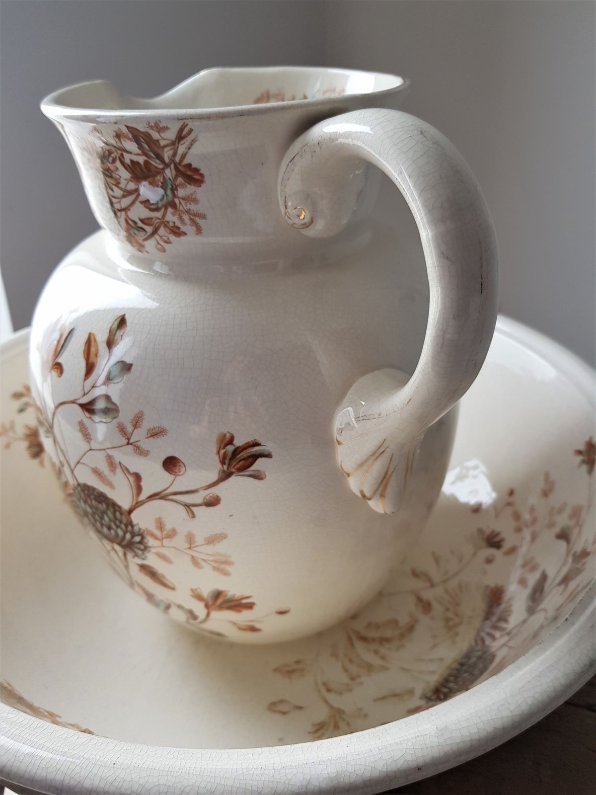 Large Authentic Victorian Washbasin And Jug photo buy