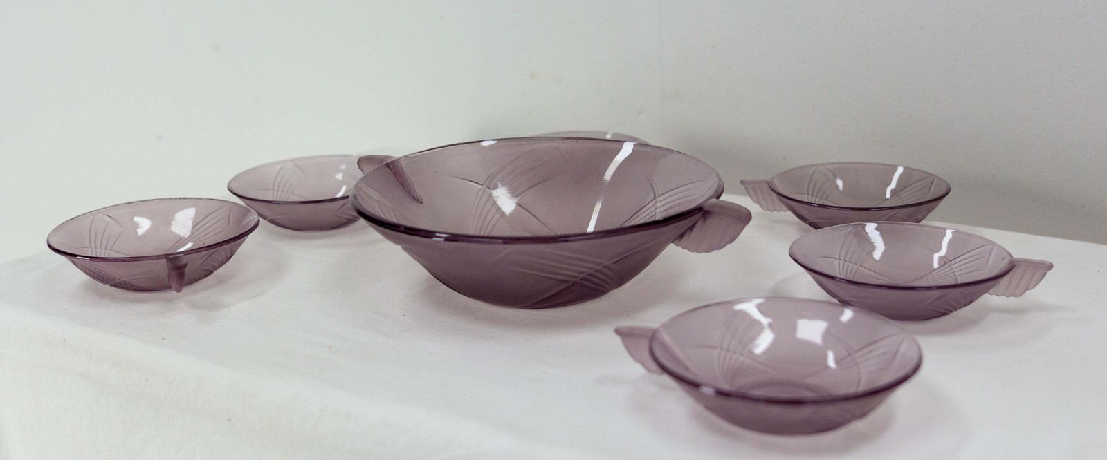 Art Deco French Purple Glass Fruit Service With One Dish And Six Bowls C. 1930 photo vintage