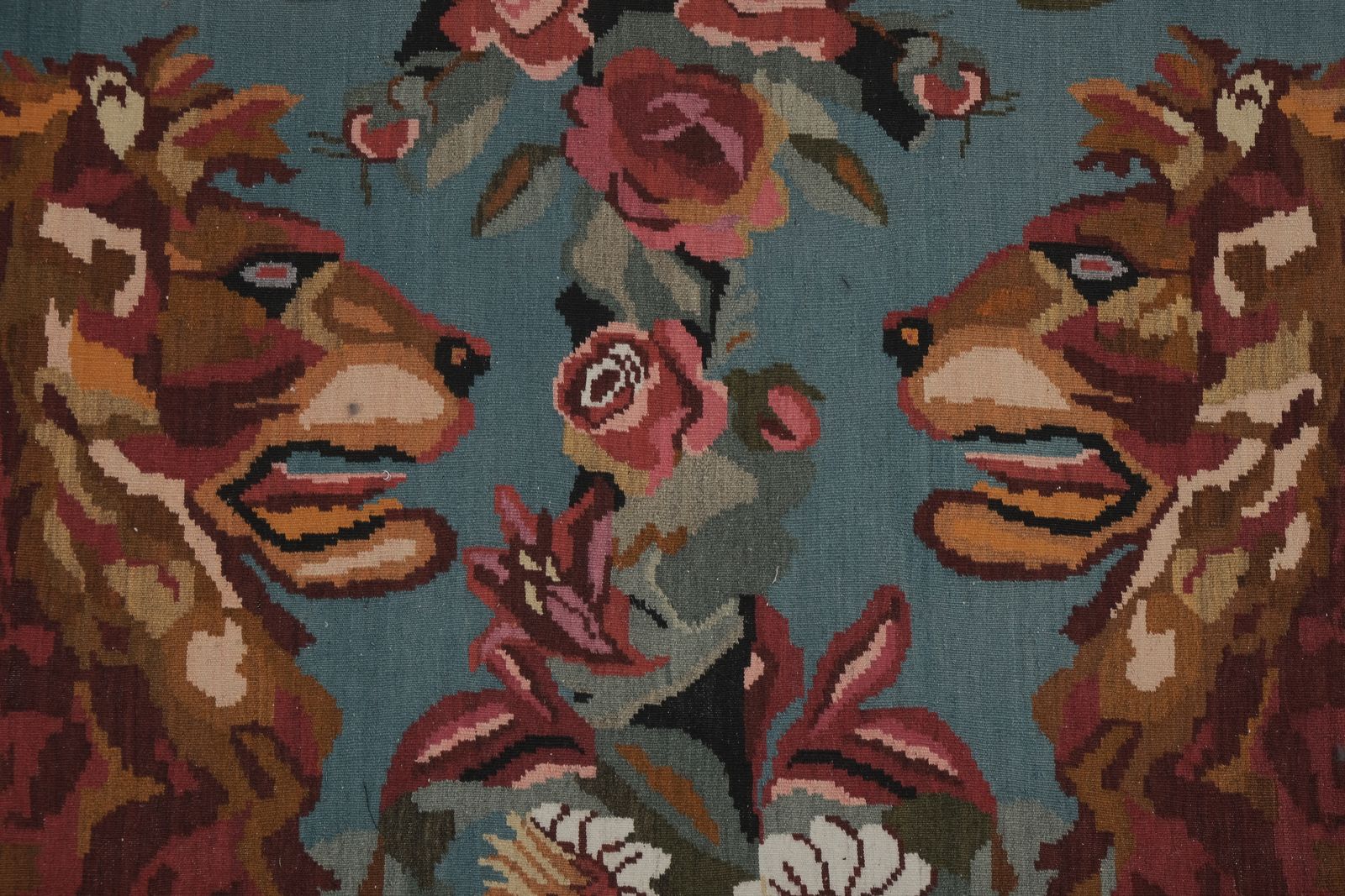 photo furniture 1970s Vintage Double Lion Motif Kilim Rug 6'9'' X 16'11''